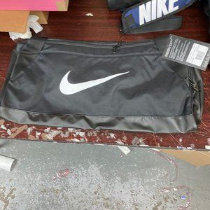 NIKE NEW MEN'S BRASILIA LARGE DUFFLE BAG GYM BAG